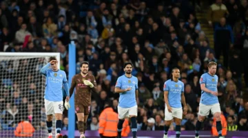 هجوم مباشر: صحفي شهير يتهم إدارة مانشستر سيتي بممارسات غير مشروعة ويهدد بفضيحة